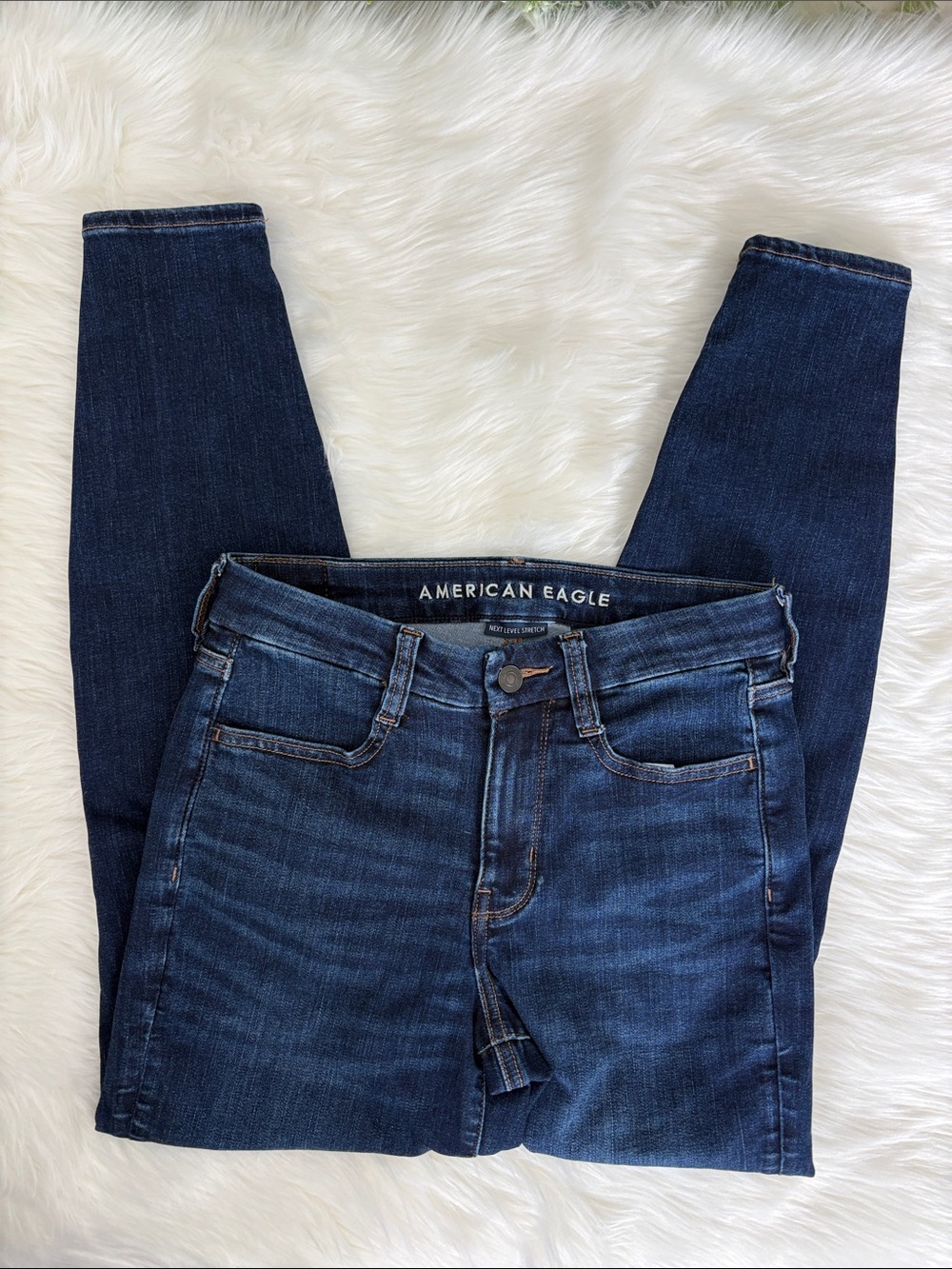 American Eagle Outfitters Indigo Next Level Curvy High-Rise Jeggings